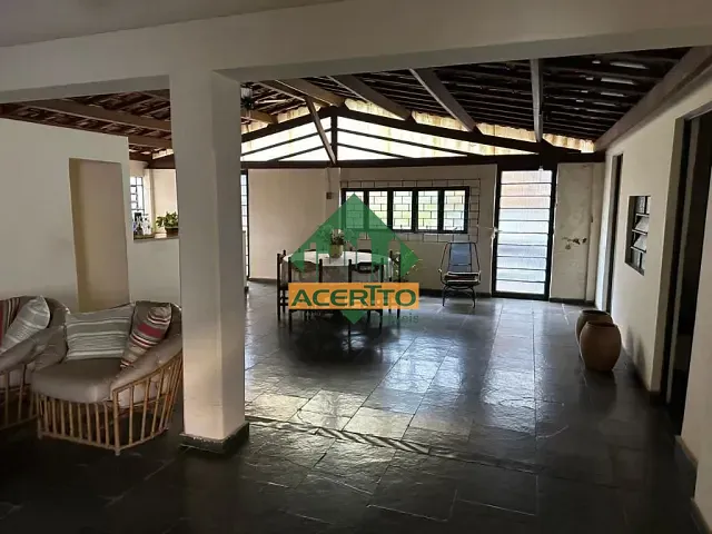Casa com 523m² 3 quartos e 3 banheiros, à venda, no bairro Vila Mendonça em Araçatuba
