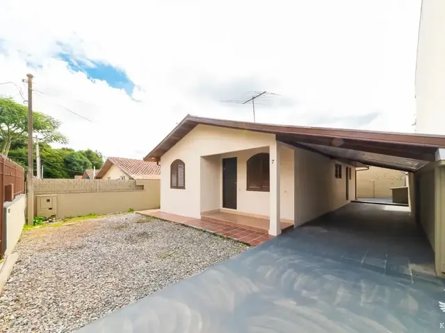 Casa com 382m² 2 quartos e 2 banheiros, para alugar, no bairro Santa Felicidade em Curitiba