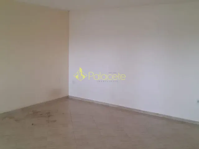 Casa com 155m² 2 quartos e 1 banheiro, à venda, no bairro Residencial Estoril em Taubaté