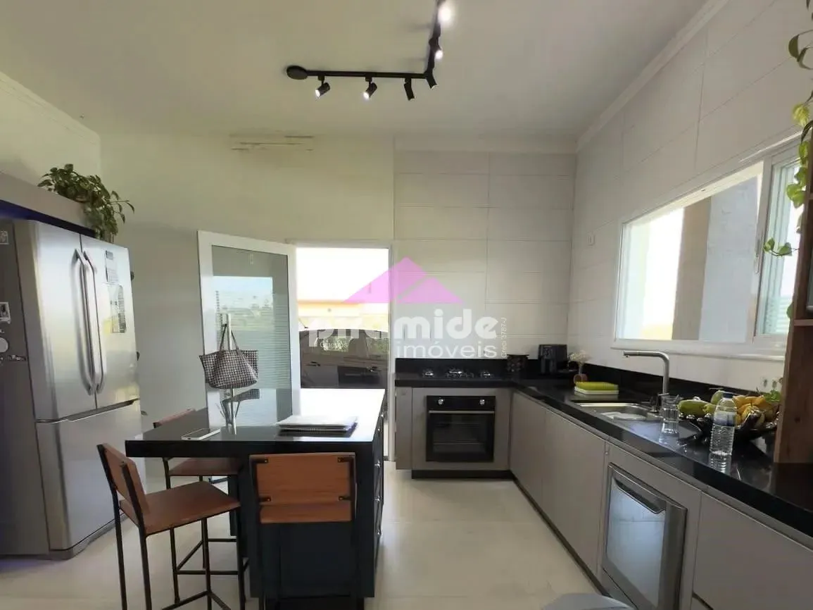Casa, 3 quartos, 236 m² - Foto 9