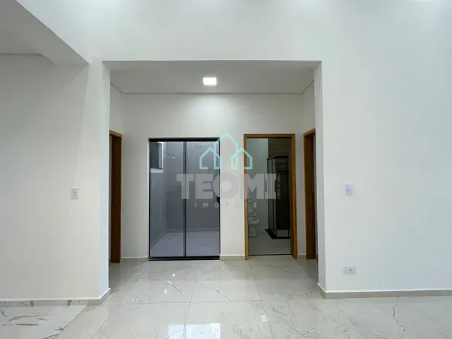 Casa 2 quartos e 2 banheiros, à venda, no bairro Quintas Santa Cruz em Taubaté