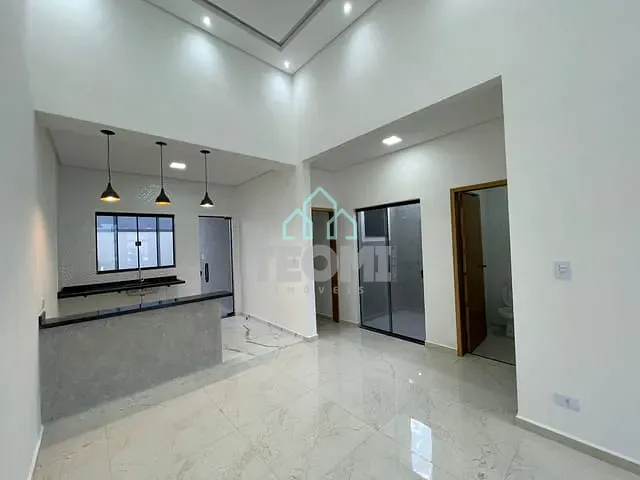 Casa 2 quartos e 2 banheiros, à venda, no bairro Quintas Santa Cruz em Taubaté