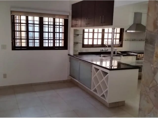 Casa com 190m² 3 quartos e 2 banheiros, à venda ou para alugar, no bairro Vila Mariana em São Paulo