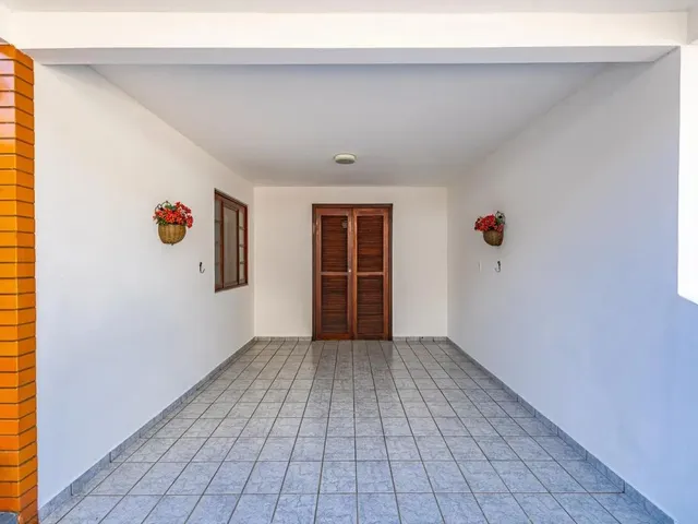 Sobrado 3 quartos e 1 banheiro, à venda, no bairro Caiobá em Matinhos