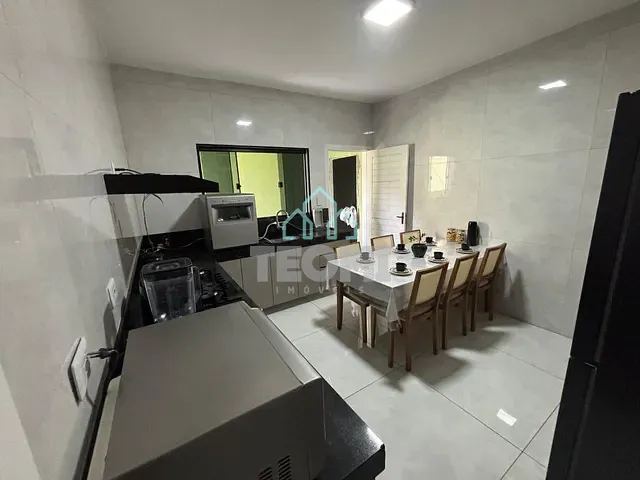 Casa com 132m² 3 quartos e 1 banheiro, à venda, no bairro Parque São Luís em Taubaté