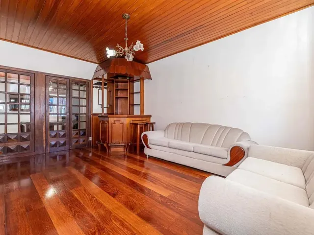 Casa à venda, no bairro Santa Quitéria em Curitiba