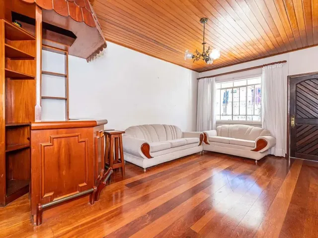 Casa à venda, no bairro Santa Quitéria em Curitiba
