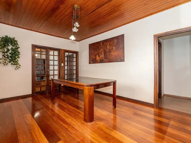 Casa à venda, no bairro Santa Quitéria em Curitiba