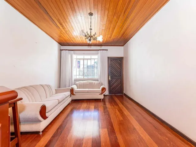 Casa à venda, no bairro Santa Quitéria em Curitiba