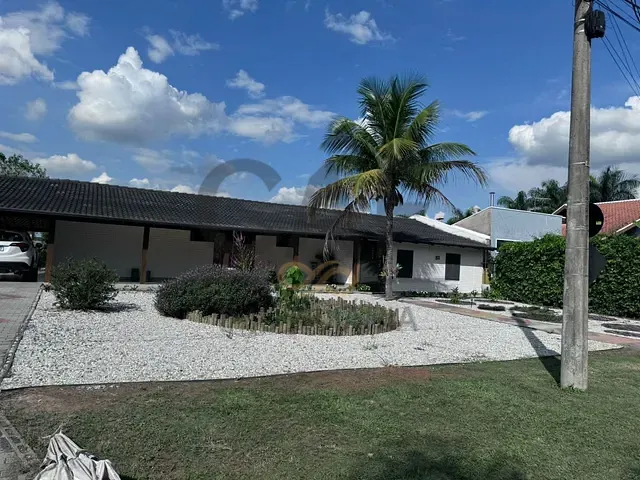 Casa com 1006m² 3 quartos e 5 banheiros, à venda, no bairro Residencial Palm Park em Holambra