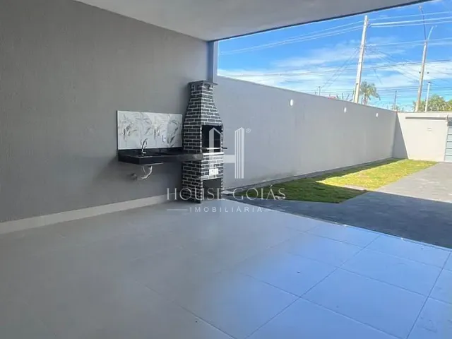 Casa com 210m² 3 quartos e 1 banheiro, à venda, no bairro Vila São Sebastião em Senador Canedo