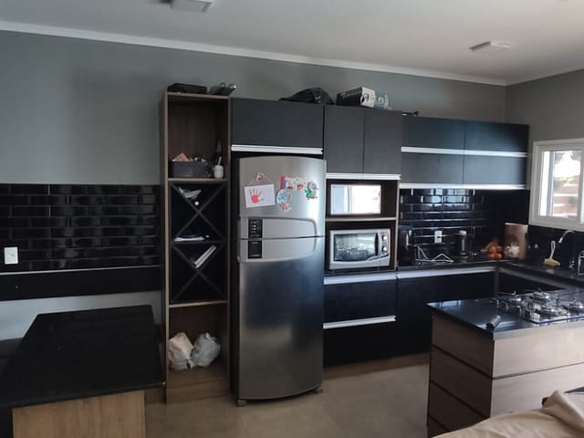 Casa com 156m² 1 quarto e 1 banheiro, à venda, no bairro Laranjal em Pelotas