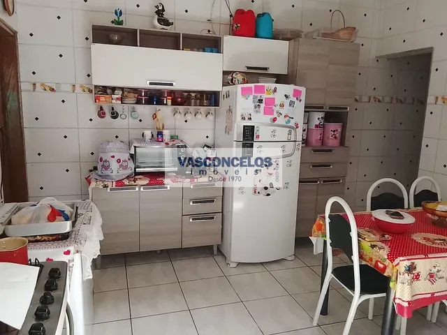 Casa 2 quartos e 2 banheiros, à venda, no bairro Jardim Castanheira em São José dos Campos