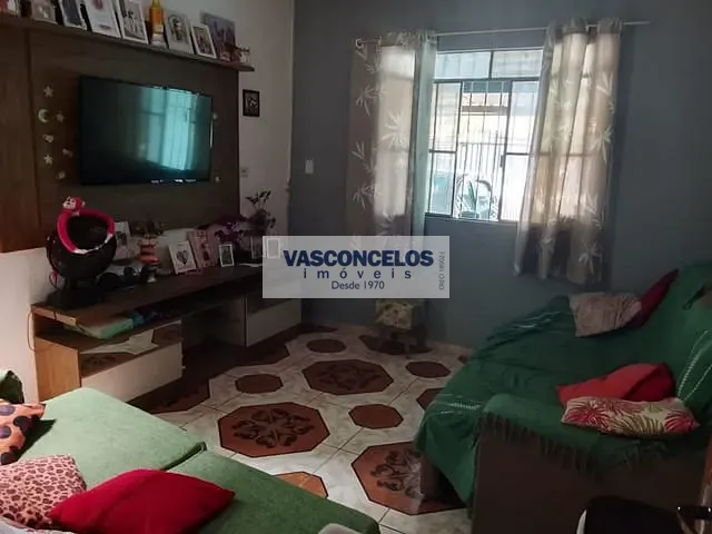 Casa 2 quartos e 2 banheiros, à venda, no bairro Jardim Castanheira em São José dos Campos
