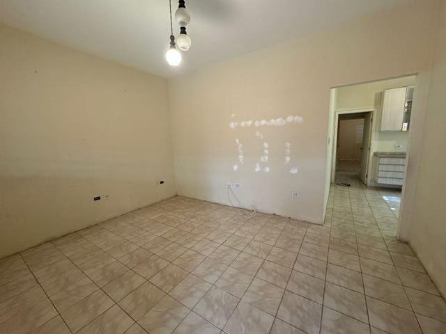 Casa com 250m² 4 quartos e 4 banheiros, à venda, no bairro Vila Rica em Pindamonhangaba