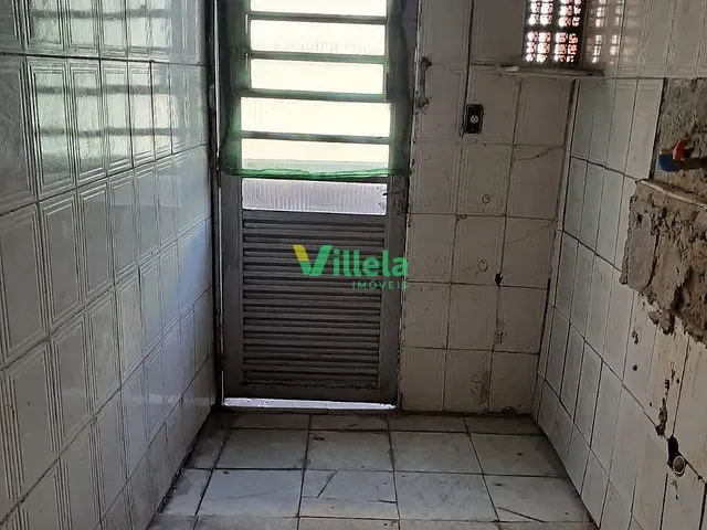 Casa 2 quartos e 2 banheiros, à venda, no bairro Vila Miranda em Itaquaquecetuba