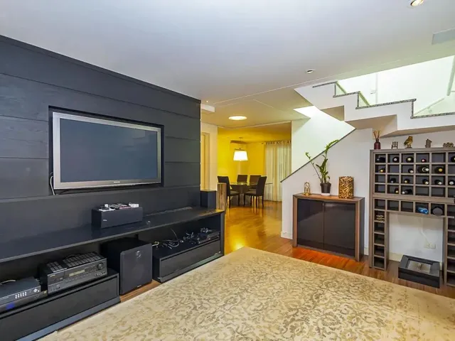 Casa com 266m² 3 quartos e 4 banheiros, à venda, no bairro Pineville em Pinhais