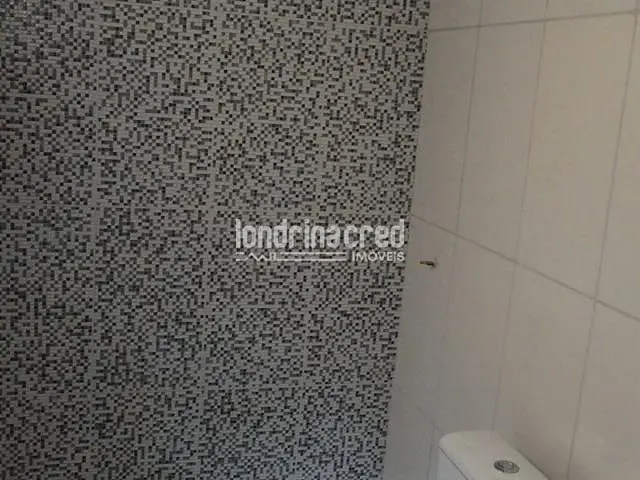 Casa com 132m² 2 quartos e 1 banheiro, à venda, no bairro Lindóia em Londrina