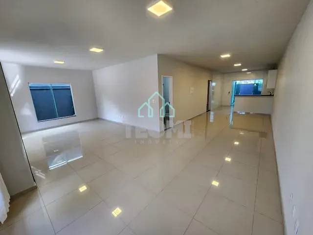 Casa 3 quartos e 2 banheiros, à venda, no bairro Conde Louvre em Tremembé