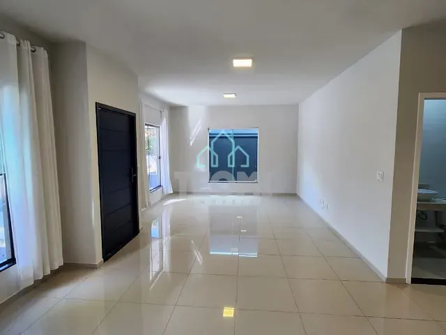 Casa 3 quartos e 2 banheiros, à venda, no bairro Conde Louvre em Tremembé
