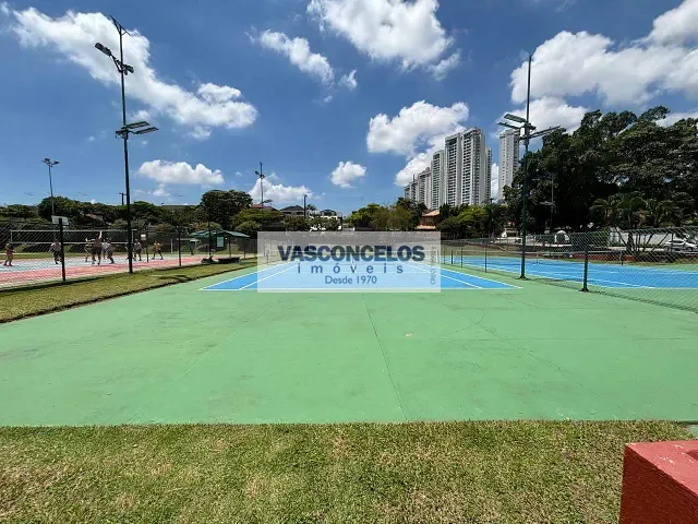 Casa 5 quartos e 8 banheiros, para alugar, no bairro Jardim das Colinas em São José dos Campos