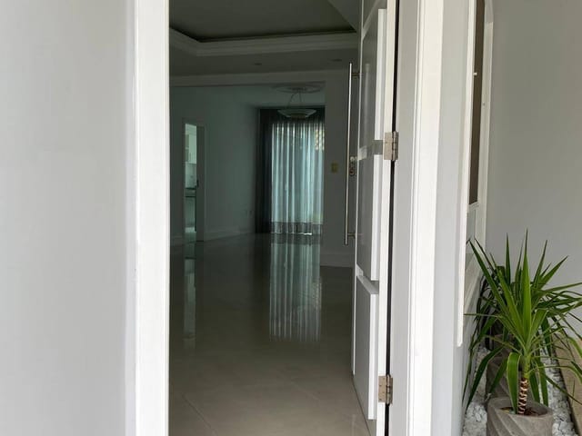 Casa com 480m² 4 quartos e 6 banheiros, à venda, no bairro Parque Santo Amaro em Campos dos Goytacazes