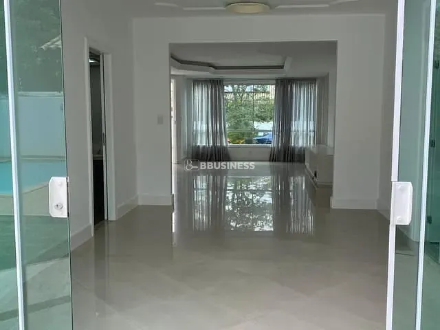 Casa com 480m² 4 quartos e 6 banheiros, à venda, no bairro Parque Santo Amaro em Campos dos Goytacazes