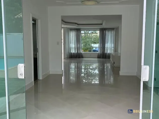 Casa com 480m² 4 quartos e 6 banheiros, à venda, no bairro Parque Santo Amaro em Campos dos Goytacazes