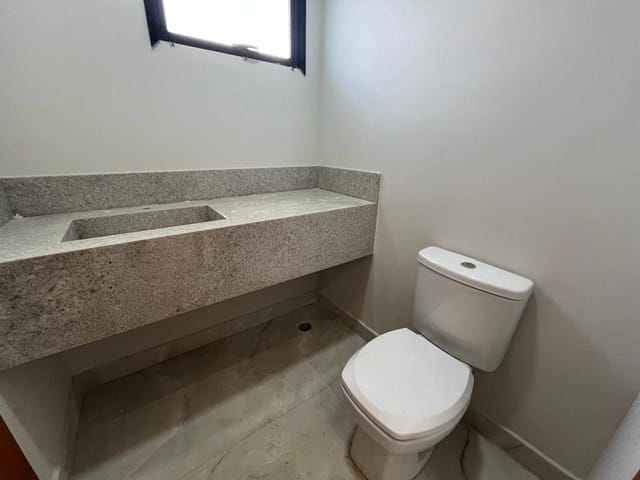 Casa com 420m² 3 quartos e 4 banheiros, à venda, no bairro Loteamento Residencial Reserva Bonsucesso em Pindamonhangaba