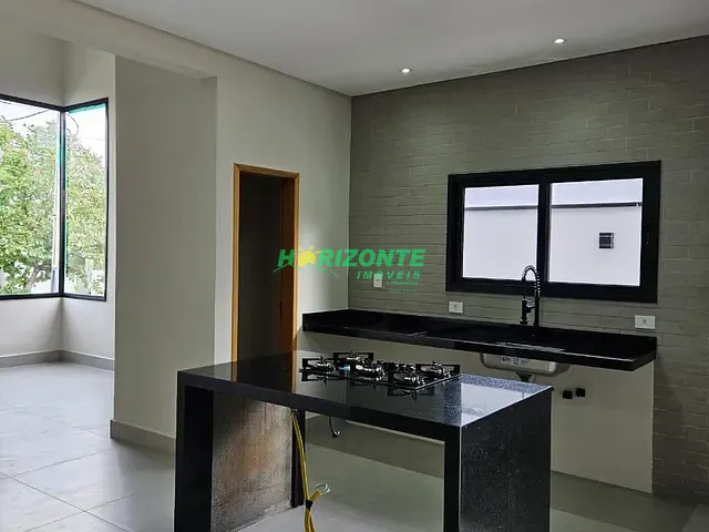 Casa com 300m² 3 quartos e 3 banheiros, à venda, no bairro Bairro do Grama em Caçapava
