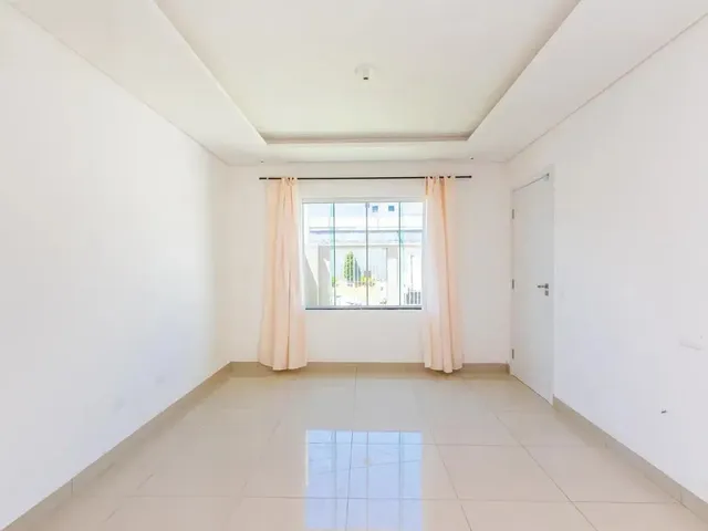 Casa 3 quartos e 3 banheiros, à venda, no bairro Cidade Industrial em Curitiba