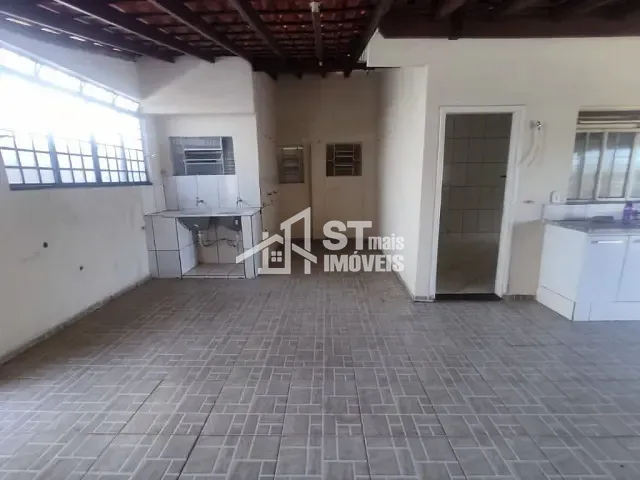 Casa com 300m² 3 quartos e 1 banheiro, à venda, no bairro Jardim Panorama em Andradas