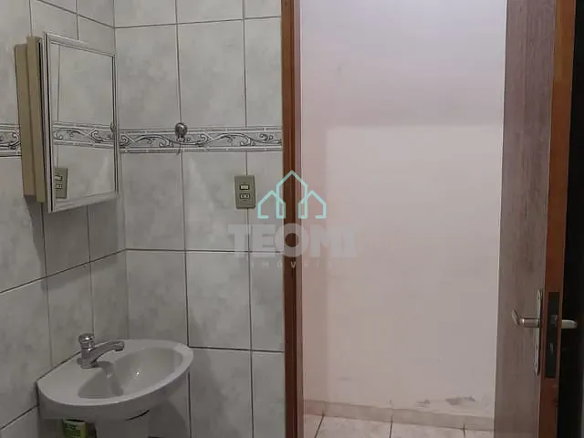 Casa 2 quartos e 1 banheiro, à venda, no bairro Vila São José em Taubaté