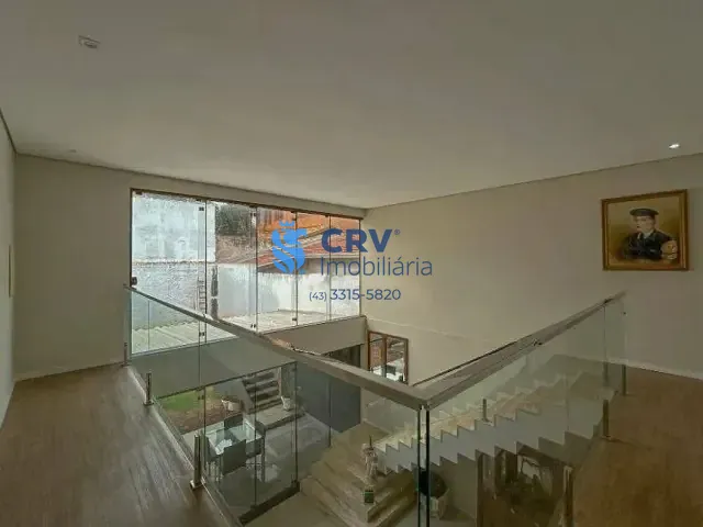 Casa com 250m² 3 quartos e 3 banheiros, à venda, no bairro Universitário em Londrina