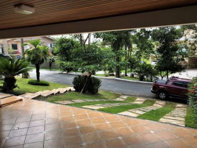 Casa com 390m² 3 quartos e 4 banheiros, à venda, no bairro Parque Nova Jandira em Jandira