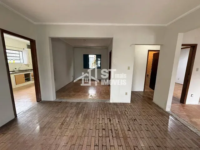 Casa com 245m² 3 quartos e 1 banheiro, para alugar, no bairro Centro em Andradas