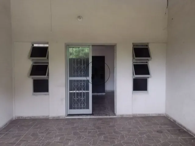 Casa com 147m² 3 quartos e 2 banheiros, à venda, no bairro Parque São Francisco em Guaratinguetá