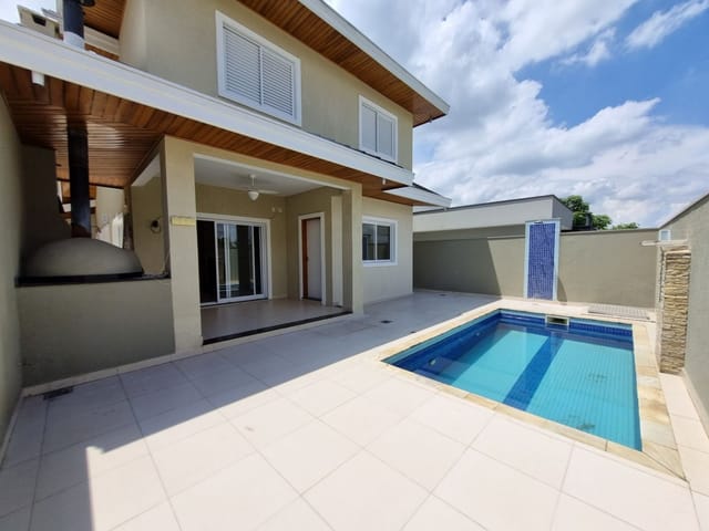 Casa com 260m² 4 quartos e 3 banheiros, à venda, no bairro Urbanova em São José dos Campos