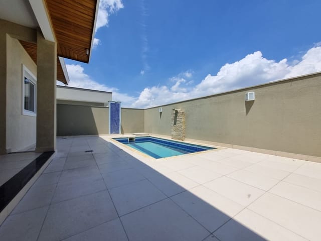 Casa com 260m² 4 quartos e 3 banheiros, à venda, no bairro Urbanova em São José dos Campos
