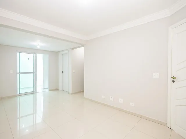 Casa 3 quartos e 4 banheiros, à venda, no bairro Santa Felicidade em Curitiba