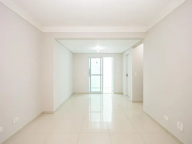 Casa 3 quartos e 4 banheiros, à venda, no bairro Santa Felicidade em Curitiba