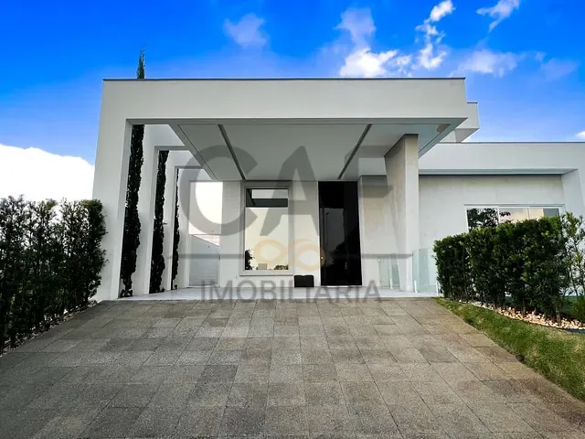 Casa com 510m² 4 quartos e 5 banheiros, à venda, no bairro Vargeão em Jaguariúna