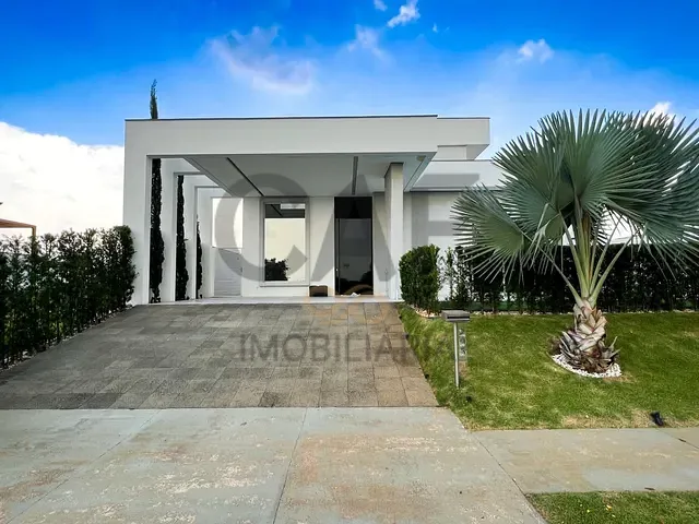 Casa com 510m² 4 quartos e 5 banheiros, à venda, no bairro Vargeão em Jaguariúna