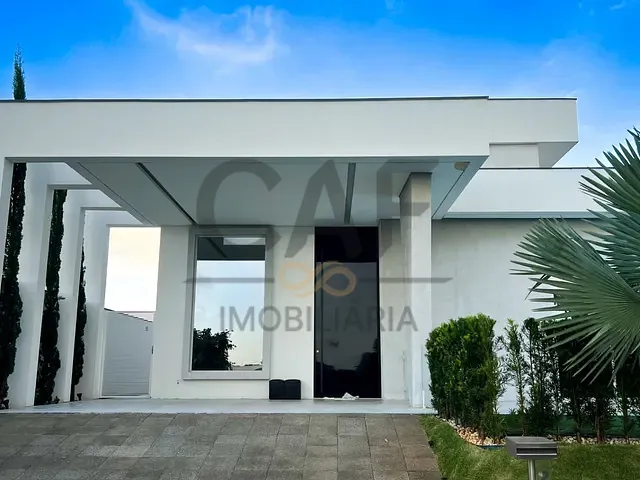 Casa com 510m² 4 quartos e 5 banheiros, à venda, no bairro Vargeão em Jaguariúna