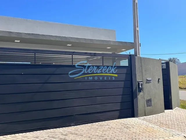 Casa 3 quartos e 4 banheiros, à venda, no bairro Santa Maria em Vinhedo