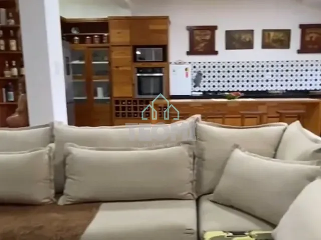 Casa 5 quartos e 4 banheiros, à venda, no bairro Jardim de Alah em Taubaté