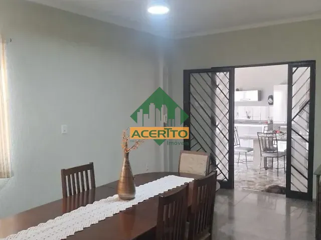 Casa com 533m², à venda, no bairro Icaray em Araçatuba
