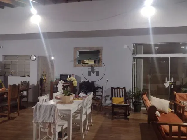 Casa com 300m² 2 quartos e 3 banheiros, à venda, no bairro Parque Residencial Beira Rio em Guaratinguetá