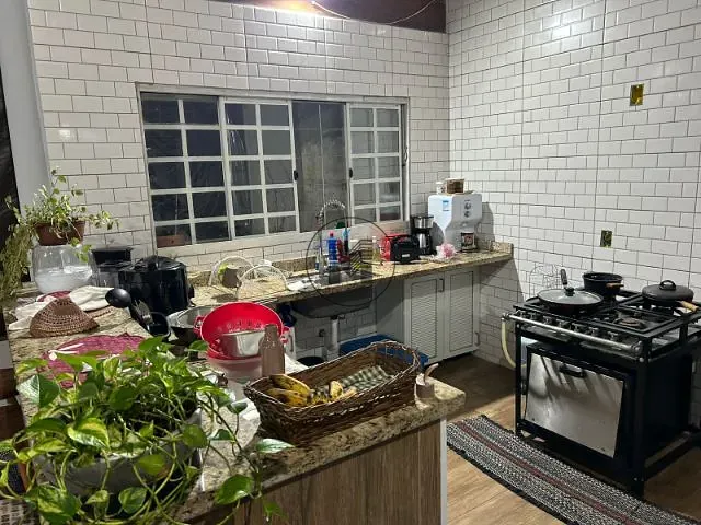 Casa com 300m² 2 quartos e 3 banheiros, à venda, no bairro Parque Residencial Beira Rio em Guaratinguetá