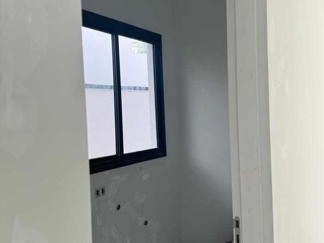 Casa com 253m² 3 quartos e 2 banheiros, à venda, no bairro Parque das Nações em Pindamonhangaba